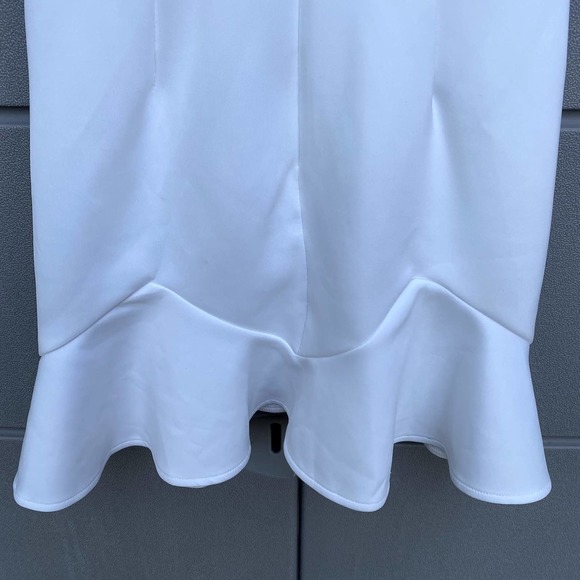 Superdown Women's Vicky White V-Neck Mini Dress Size XSmall - Picture 9 of 16